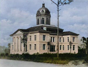 New Dade County Courthouse in Maimi, Florida in 1904.